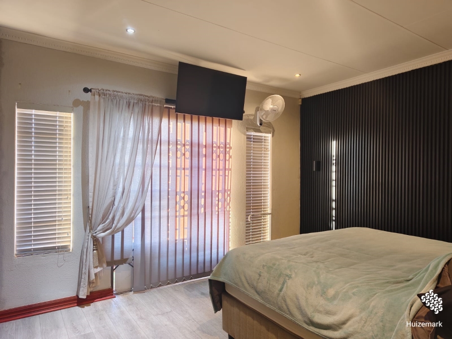 3 Bedroom Property for Sale in Vaalpark Free State
